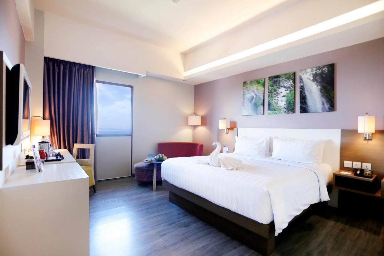 Mercure Padang (Sumatra)